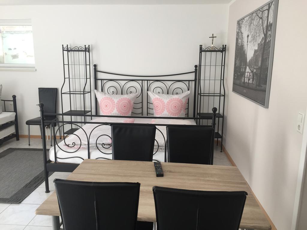 A & J Ferienwohnung Hirsch Rust Exteriör bild