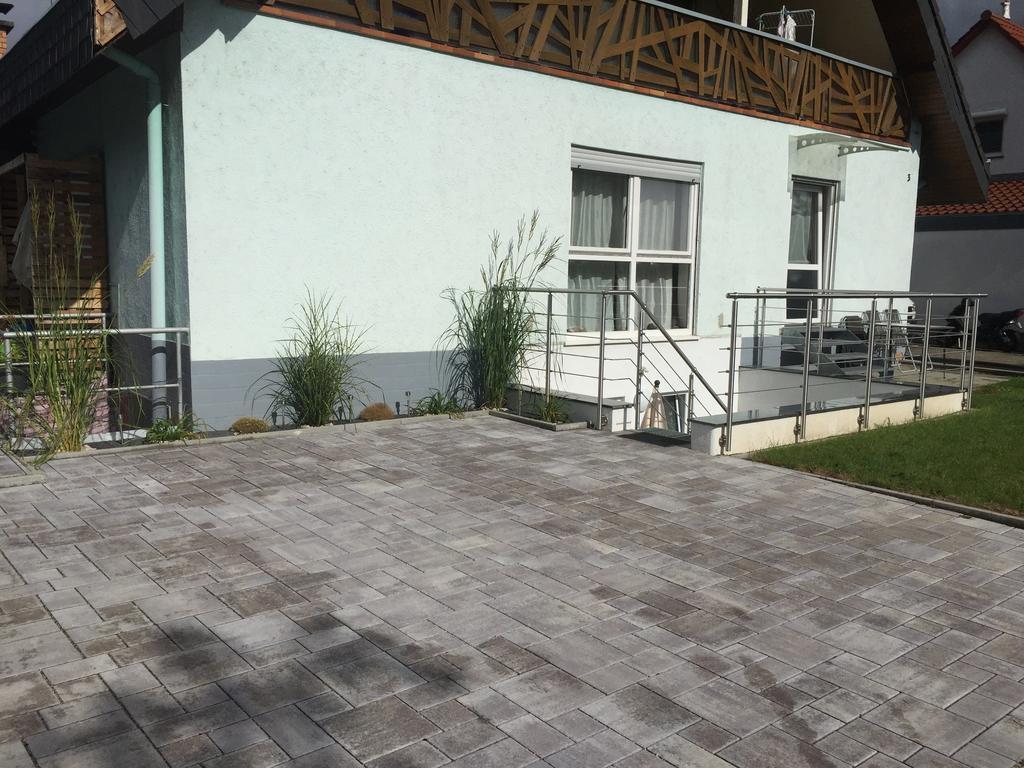 A & J Ferienwohnung Hirsch Rust Exteriör bild